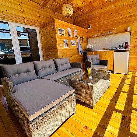 Cozyhut Бунгало Под Наем Tsjernomorets Eksteriør bilde