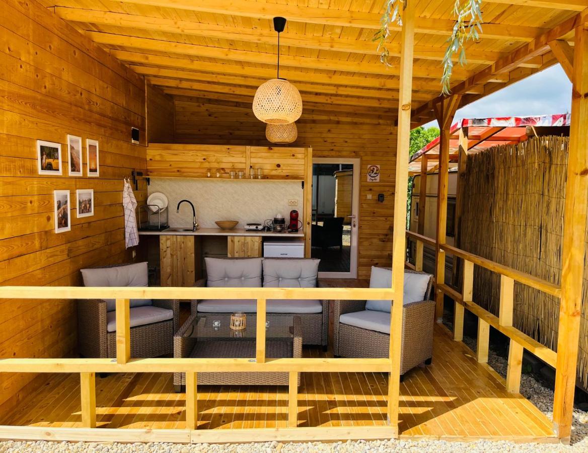 Cozyhut Бунгало Под Наем Tsjernomorets Eksteriør bilde