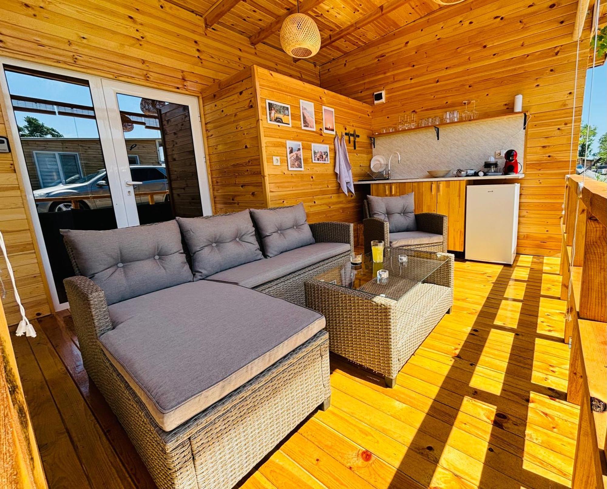 Cozyhut Бунгало Под Наем Tsjernomorets Eksteriør bilde